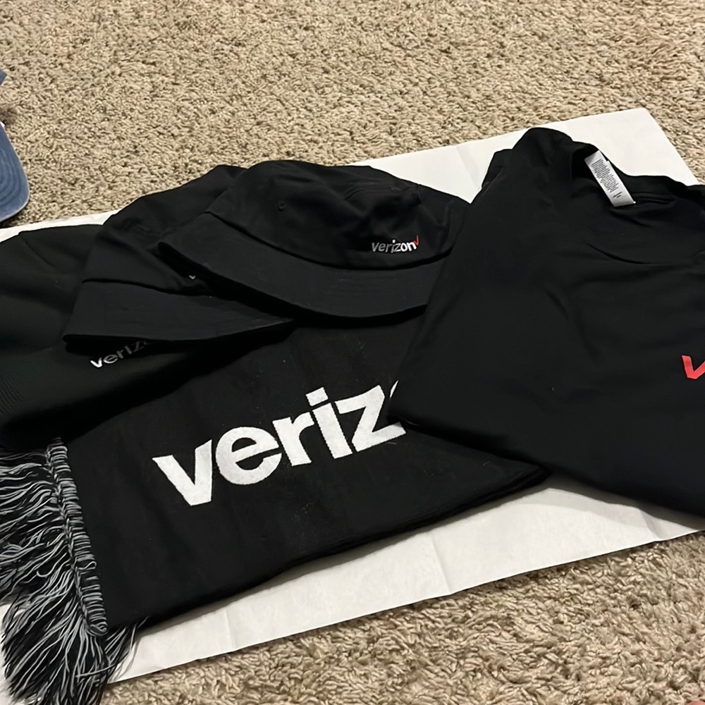 Verizon Bundle with Hats, Beanie, shirt and scarf